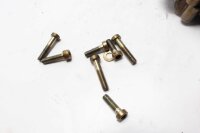 vis de fixation du système dhuile de lengrenage dentraînement de la pompe à huile Ducati 999 S 999S 03-04