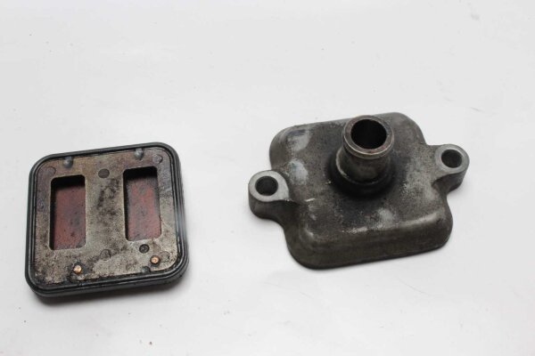 Reed-venttiilin kansi, tuuletusaukko, moottorin yläosa Kawasaki VERSYS 650 KLE650D LE650C 10-14