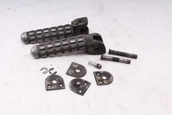 Passenger footrests, rear left and right, rubber footrests Ducati Monster 796 M796 10-16