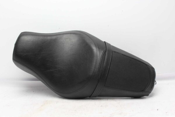 Kuljettajan ja matkustajan istuimet Harley-Davidson Sportster 1203 XL1200C Custom 15-15