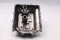 Öljypohja, moottorin tyhjennystulppa, öljyn tyhjennysaukko pohjassa Honda XL 1000 V Varadero SD02 01-03