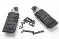 Reposapiés delantero izquierdo y derecho (goma)...