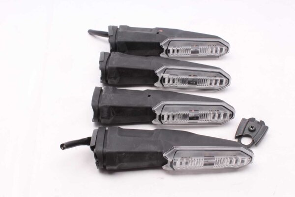 LED Blinker Set links rechts vorne hinten klar Kawasaki Z 900 RS 23-23
