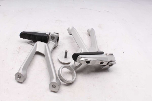 Passagerfodstøtteenhed, bag venstre og højre, fodstøttebeslag BMW R 1200 R 16-16