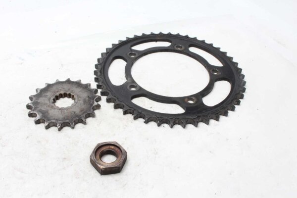Sprocket, pinion, drive sprocket, rear wheel, front Triumph Tiger 1050 115NG 07-13