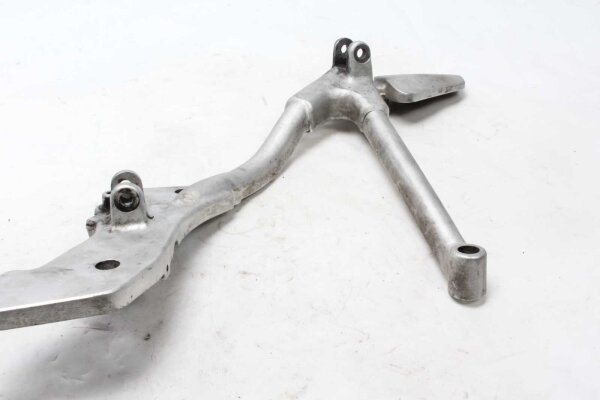 Etujalkatuen kiinnikkeen kiinnityslevy Moto Guzzi Stelvio 1200 8V NTX LZ 11-17