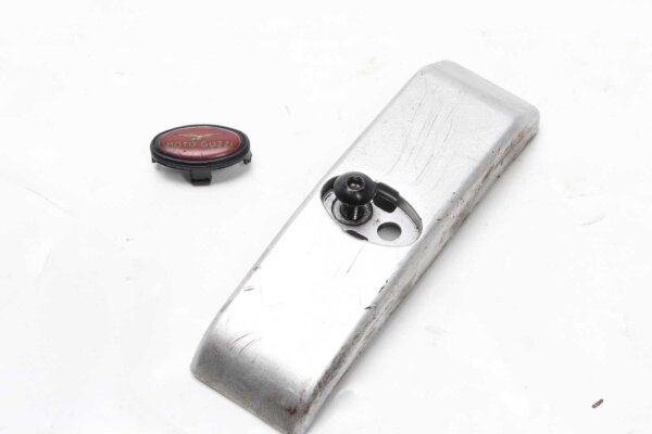 Venttiilikansi, vasen yläkulma, moottorin kansi Moto Guzzi Stelvio 1200 8V NTX LZ 11-17