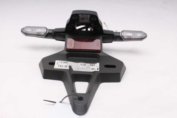 Rekisterikilven pidikkeen heijastin Honda CB 125 R Neo Sports Cafe JC91 21-21