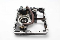 Öljypohjan kansi, öljypumppu, imuputki Moto...