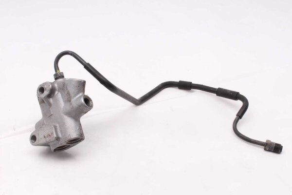 Hydraulische aansluiting van de achterremleidingverdeler Honda CBF 1000 F SC58 06-11