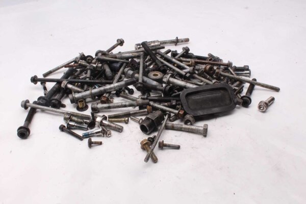 Jeu de vis, supports, entretoises, fusibles Triumph Sprint ST1050 215NA 05-10