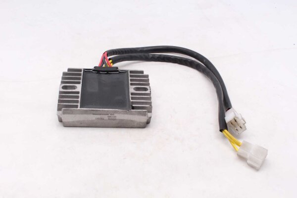 Lichtmaschinenregler Gleichrichter 7001641 Triumph Sprint ST1050 215NA 05-10