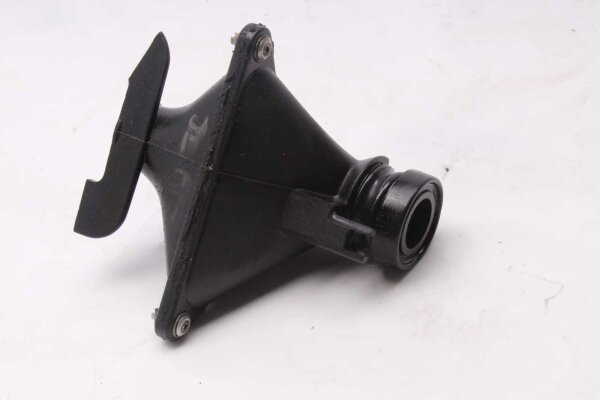 Oliepumpe sugerør indsugningsledning motor Triumph Sprint ST1050 215NA 05-10