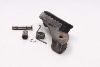 Vasemman etujalkatuen kuminen poljintyynyn pidike BMW R...