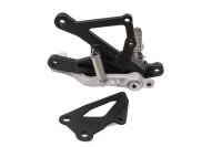 Oikean etujalkatuen kokoonpano, jarrupolkimen kiinnike...