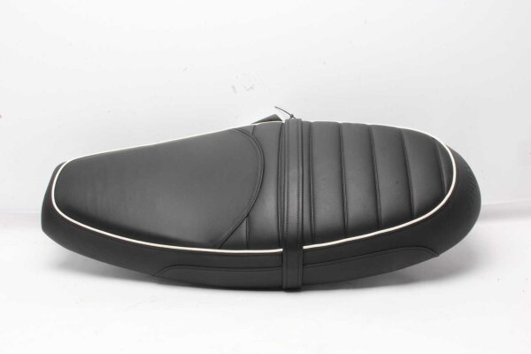 Driver and passenger seat (one-piece) Triumph Bonneville 1200 T120 19-19