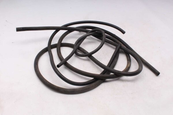 Tuuletusletku, alipaineletku Triumph Speed Triple 955 EFI 04-04