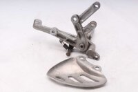 Gruppo poggiapiedi, pedale del freno, scudo termico anteriore Triumph Speed Triple 955 EFI 04-04