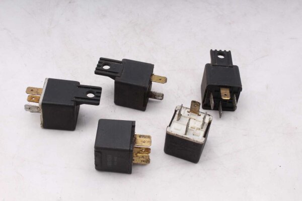 40A 14VDC sähköinen kytkentärele Triumph Speed Triple 955 EFI 04-04