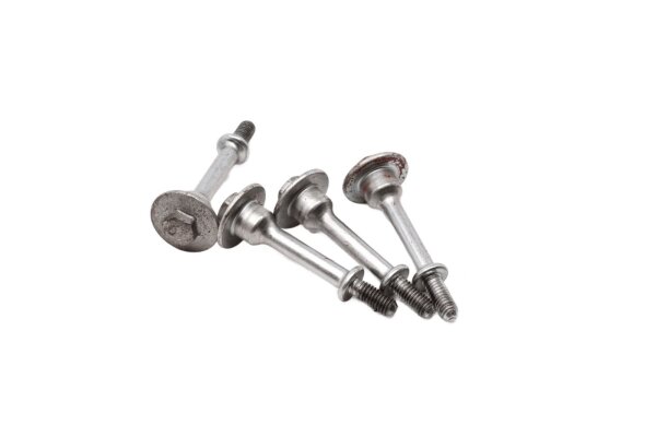 Bultar till ventilkåpa för topplock Honda CBR 900 RR SC50 02-03