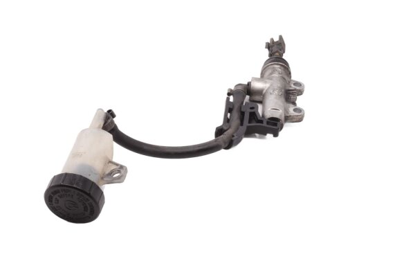 Takajarrupumppu, pääsylinterin säiliö BMW F 800 S E8ST K71 0216 05-11