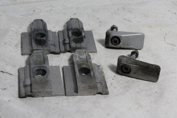 Tandhjulsmontering svingarm lejejusteringsblokke venstre BMW F 650 GS R13 04-08