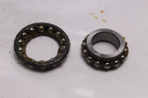 Styrehovedleje kugleleje nederste gaffelbro Honda CBR 900 RR SC50 02-03