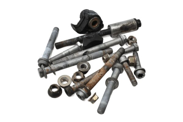 Frame screw set, mounting motor axle Triumph Sprint ST 1050 215NA 05-10