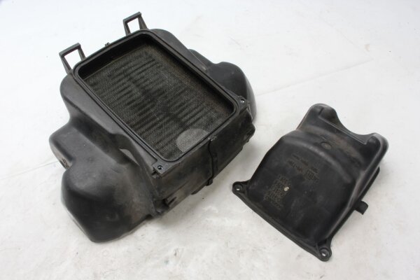 Luftfilterlåda insugningslåda 13700-32F00 Suzuki GSF 1200 Bandit WVA9 01-05