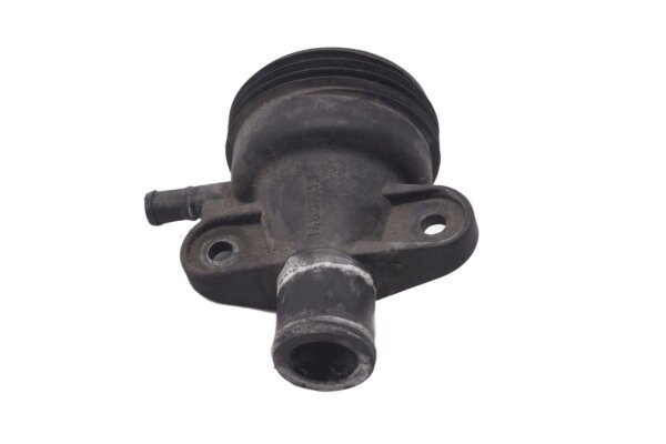 Vattenanslutning termostathus kylvatten BMW K 1100 RS K589 0522 92-96