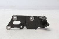 Fußrastenhalter vorne links Fußraste 2081736 Triumph Speed Triple 1050 RS 20-20