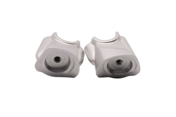 Handlebar mount, upper triple clamp, handlebar clamps Triumph Rocket 2500 III GT 22-22