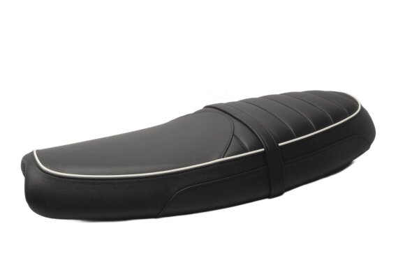 Säte med vita kantband baktill, klassiskt utseende Triumph Bonneville 1200 T120 20-20