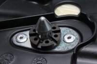 Säte med vita kantband baktill, klassiskt utseende Triumph Bonneville 1200 T120 20-20