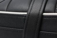 Correas de asiento, costuras decorativas acolchadas, color negro. Triumph Bonneville 1200 T120 20-20