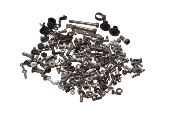 Schroevenset, houders, moeren, sierlijsten, frame assortiment Ducati ST4 916ST4 98-03