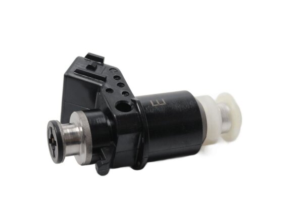 Polttoaineen ruiskutin, bensiinisuutin, ruiskutin Triumph Speed Triple 1050 515NV 11-15