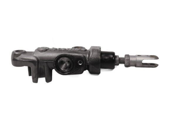 Rear right brake pump hydraulic cylinder foot brake Yamaha YZF R1 RN01 98-99