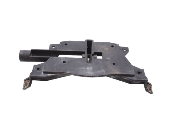 Takaistuimen kiinnike, istuimen kiinnityskannatin BMW K 1200 RS 589 96-00