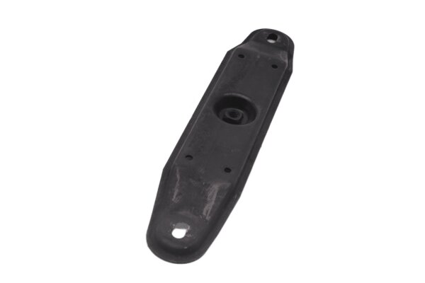 Fäste av bränsletankhållarens lock BMW K100 0501 K589 82-88