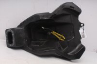 Polttoainesäiliö, bensiinisäiliö, säiliön korkki, kiinnitys Aprilia SMV 750 Dorsoduro SM 08-17