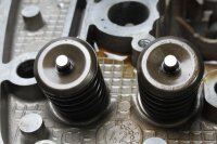 Cylinder head, valve springs, valves, right cylinder BMW R 1150 R R21 99-04