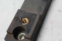Istuinkiinnike, vasen kiinnitys, istuintuki, alempi kiinnike BMW R 1150 R R21 99-04