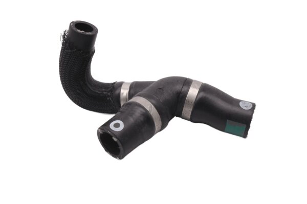 Manguera de refrigerante que conecta la línea de refrigeración del motor Triumph Speed Twin 1200 22-22