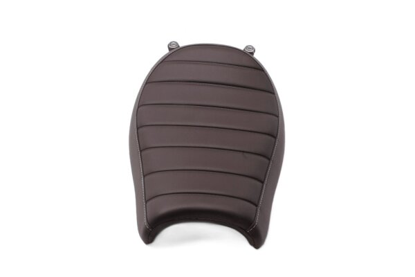 Bestuurdersbank voorin, bruine stiksels TA191003 Triumph Scrambler 400 X 24-24