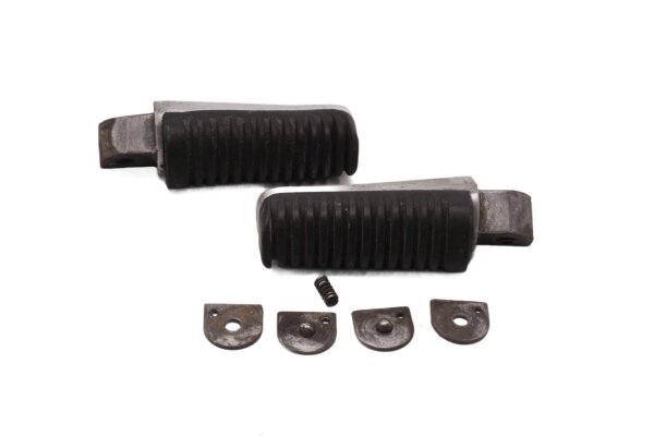 Passenger footrest set rear left right rubber Yamaha XJR 1300 RP02 99-01