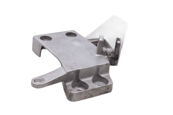 Jalkatuen kiinnike, kannatinlevy, vasen etu, kiinnitys Yamaha FJR 1300 RP11 04-05