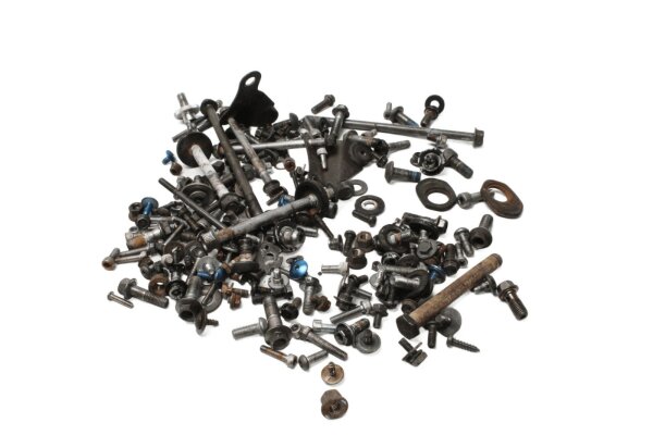 Screw set, spacers, holder, cover Yamaha FSZ 1000 Fazer RN14 05-05