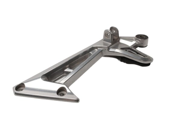 Passenger footrest mount, rear right bracket Yamaha FSZ 1000 Fazer RN14 05-05