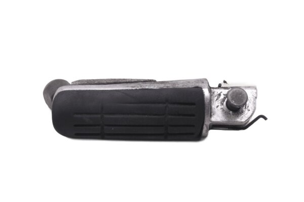 Soporte del reposapiés del conductor, delantero izquierdo, de goma. Yamaha FJR 1300 RP11 04-05